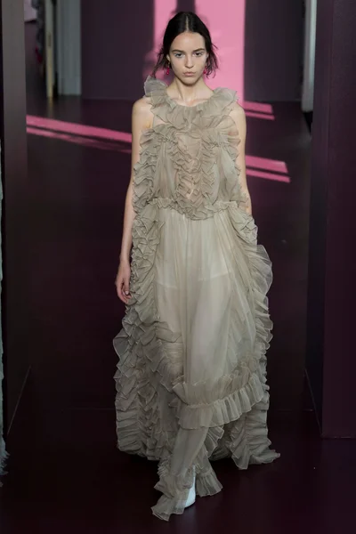 Look 57